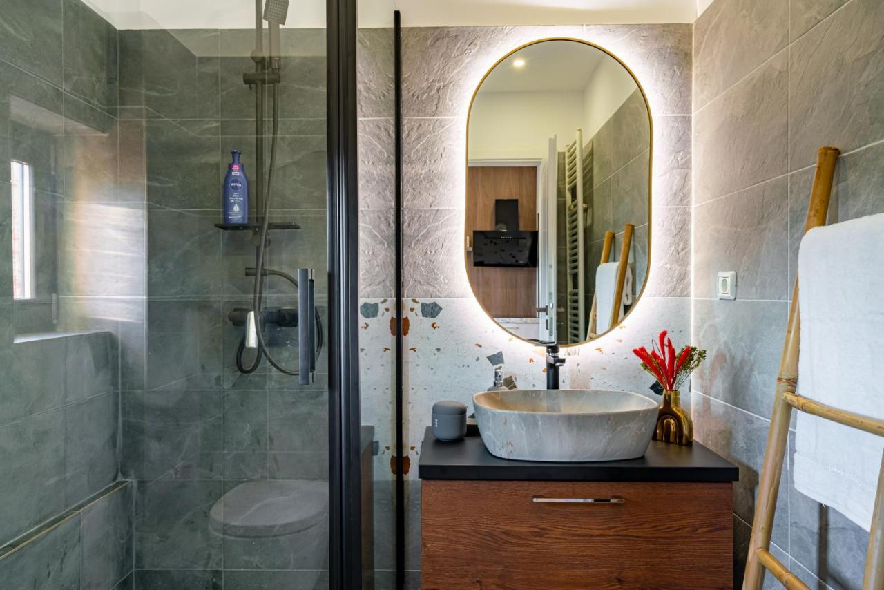 Golden View - Breathtaking Location In Bucharest Apartment Ngoại thất bức ảnh